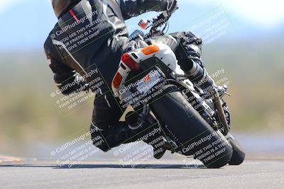 media/Oct-09-2022-SoCal Trackdays (Sun) [[95640aeeb6]]/Turn 9 Backside (120pm)/